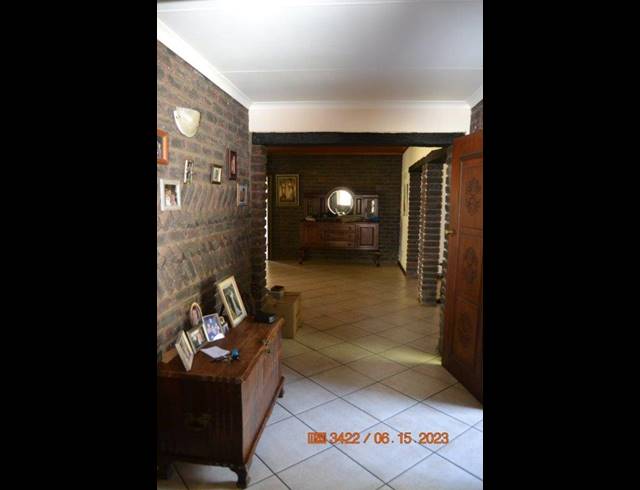 4 BEDROOM HOUSE FOR SALE IN SELECTION PARK